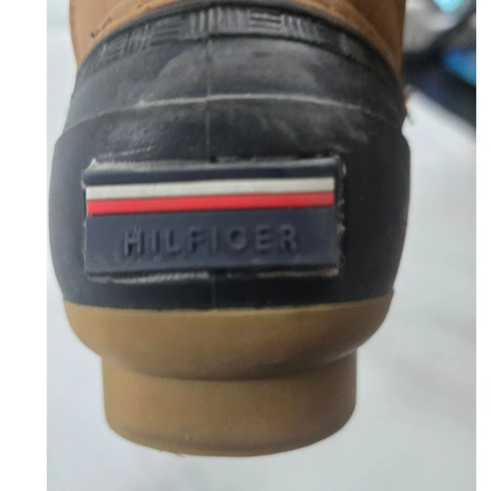 Tommy Hilfiger Womens Duck‎ Boots Tan Black Lace Up Winter Snow Shoes Size 7M